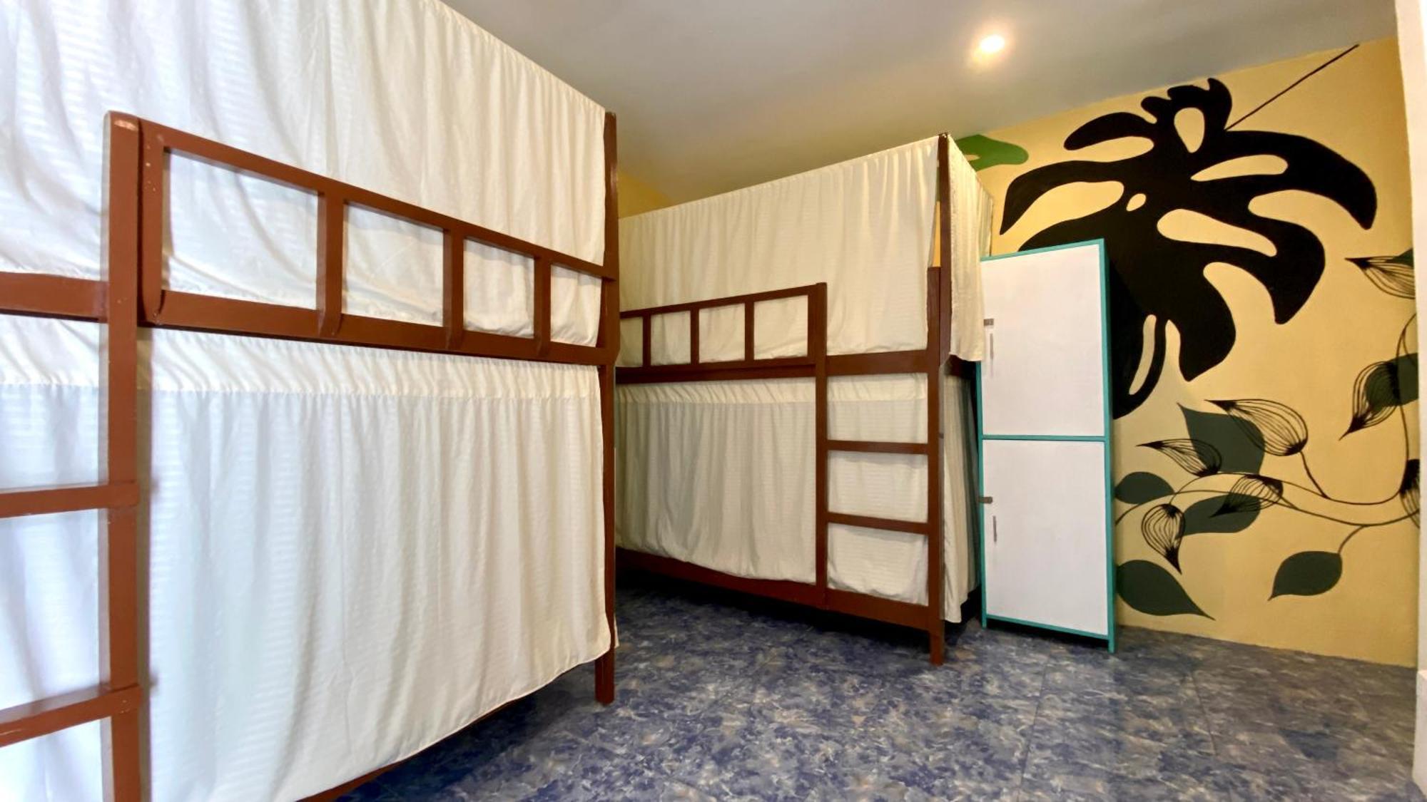 Chill Out Hostel Balabag  Экстерьер фото